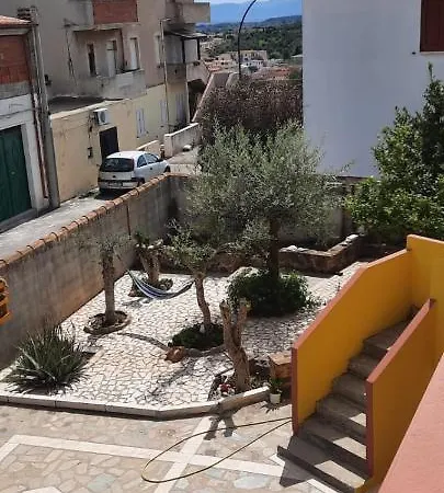Casa Mannu דירה אורוסיי